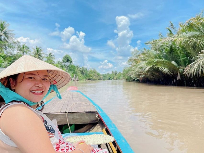 Ho Chi Minh City: Discover Mekong Delta & Coconut Village - Lunch in the delta