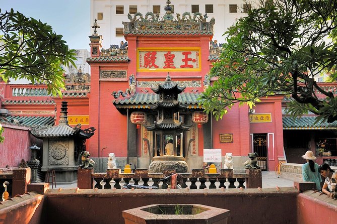 Ho Chi Minh City Half Day Afternoon - 6 Major Attractions - What the guide adds to the afternoon