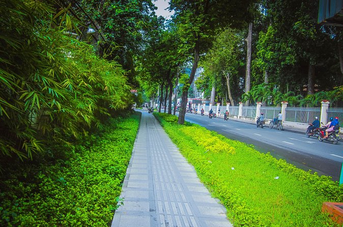 Ho Chi Minh City Half Day Tour - French colonial details around the city center