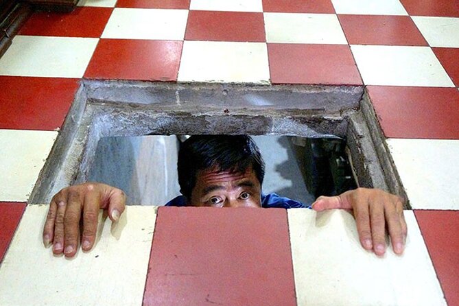 Ho Chi Minh City: Hidden Bunker & Vietnam War - Free Walking Tour - Start at the secret weapons bunker