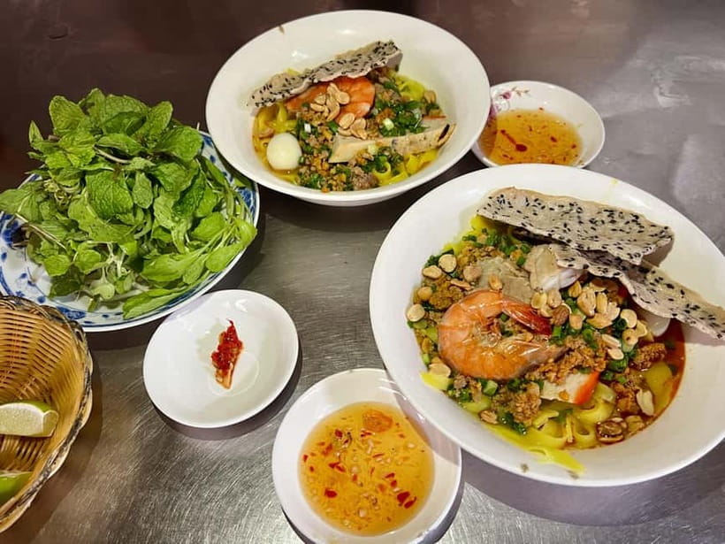 Ho Chi Minh City: Hidden Gems Street Food Walking Tour - Why District 4 makes a good food tour setting