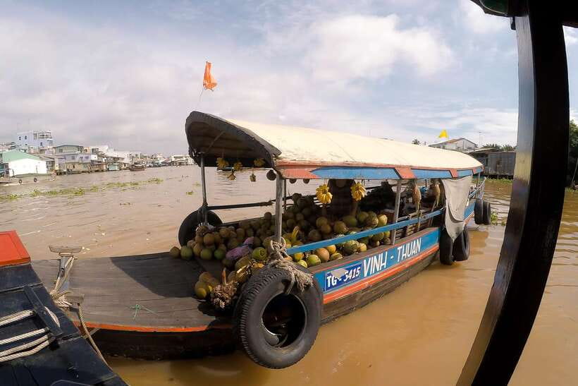 Ho Chi Minh City: Mekong Delta Tour with Sampan Journey - How the guides shape the day