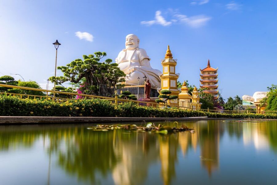 Ho Chi Minh City: Mekong River Delta Day Trip with Boat Trip - Taking the boat to Tan Phong Island