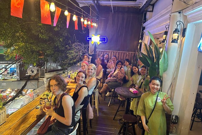 Ho Chi Minh City: Motorbike Street Food Tour with 12 Tastings - What the $30 price includes