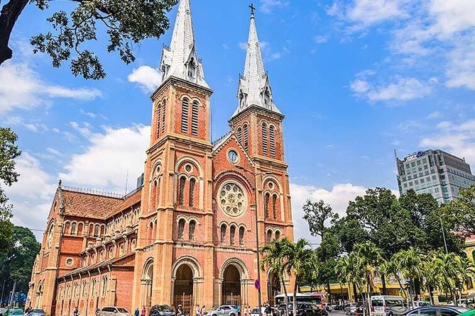 Ho Chi Minh City Private Tour Full Day - Jade Emperor Pagoda and Chinese influence