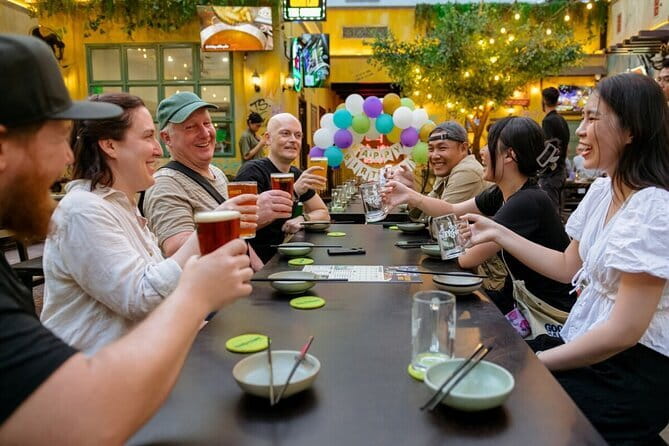 Ho Chi Minh City : Saigon Craft Beer & Local Food Tour By Scooter - Street food and craft beer at 120 Rach Bung Binh