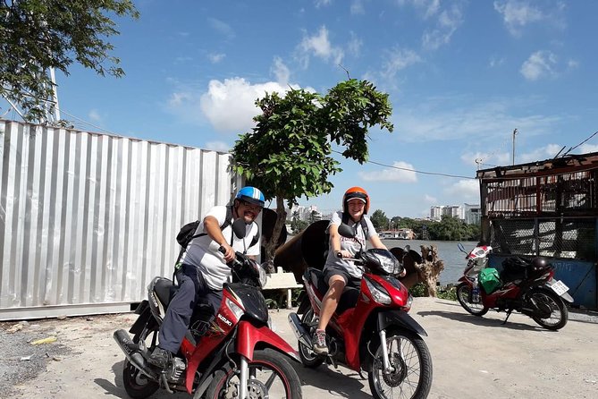 Ho Chi Minh City Sightseeing, nightlife Saigon, Local Markets - Seeing Ho Chi Minh City from a motorbike