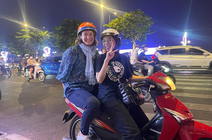 Ho Chi Minh city Sightseeing or Midnight nightlife by motorbike - Local neighborhoods and the everyday city