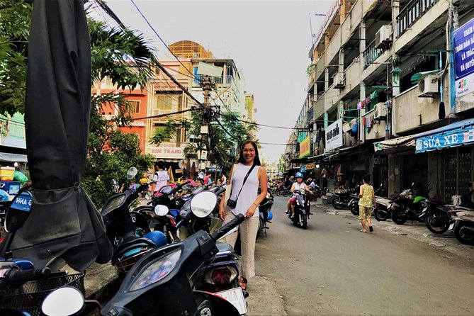 Ho Chi Minh city Street Food by scooter tour | female driver - What the food may look like