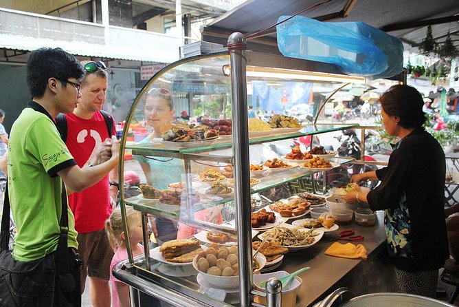Ho Chi Minh City: Street Food Walking Tour with 12 Tastings - What the $30 price really covers
