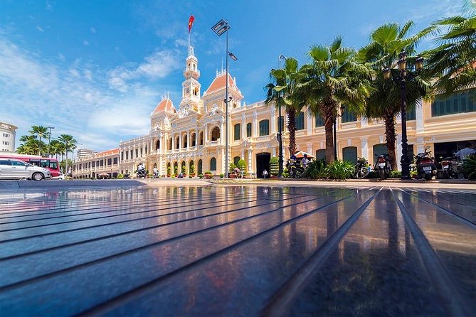 Ho Chi Minh City tour Half Day - One serious hour at the War Remnants Museum
