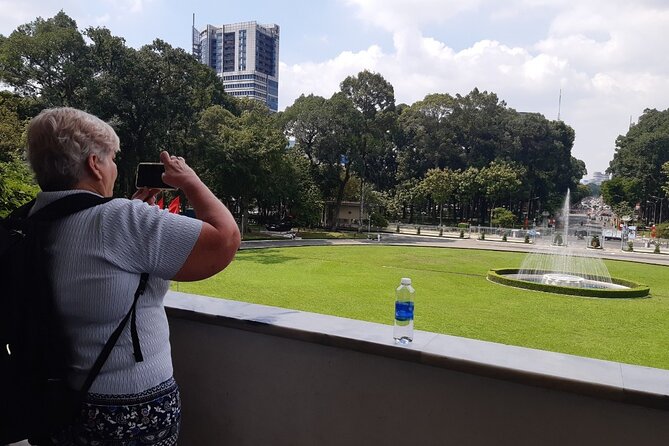 Ho Chi Minh City Tour half day by DGT - Entering Independence Palace