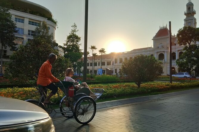 Ho Chi Minh City with Street Food Tour by Cyclo - Independence Palace from the outside