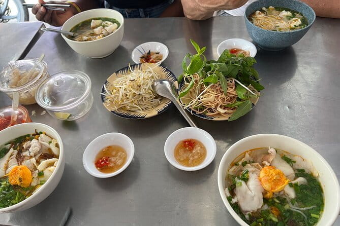 Ho Chi Minh Street Food & City Sights with Local Female Guide - Why this tour works best at the start of your stay