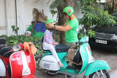 Ho Chi Minh Vespa City Tour 4,5 hours