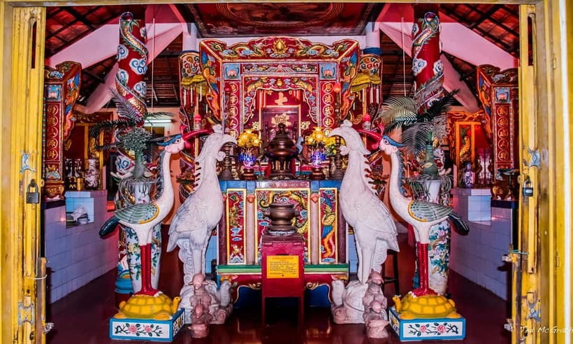 Ho Chi Minh: Vung Tau 1-Day Tour with Christ Statue & Lunch - Meeting Vung Tau’s fishing traditions at the Whale Temple