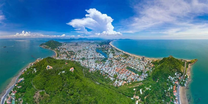 Ho Chi Minh: Vung Tau 1-Day Tour with Christ Statue & Lunch - Lunch by the coast
