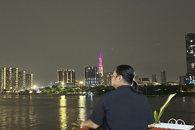 Indochina Queen Dinner Cruise on Saigon River - Crowding, decks, and choosing your seat