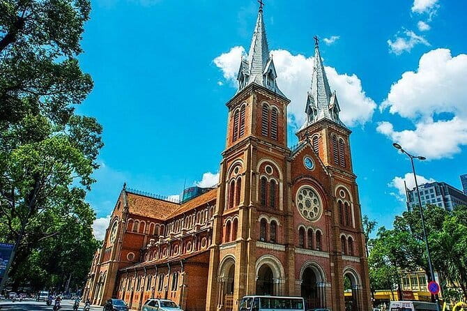 Jeep tour Sai Gon Private half day culture and history tour - Why this half-day route works in Ho Chi Minh City