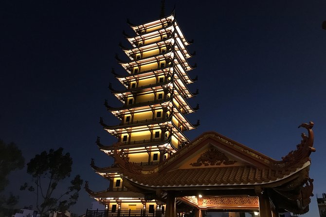 Lotus Experience - Quoc Tu Pagoda and the lotus in Buddhism