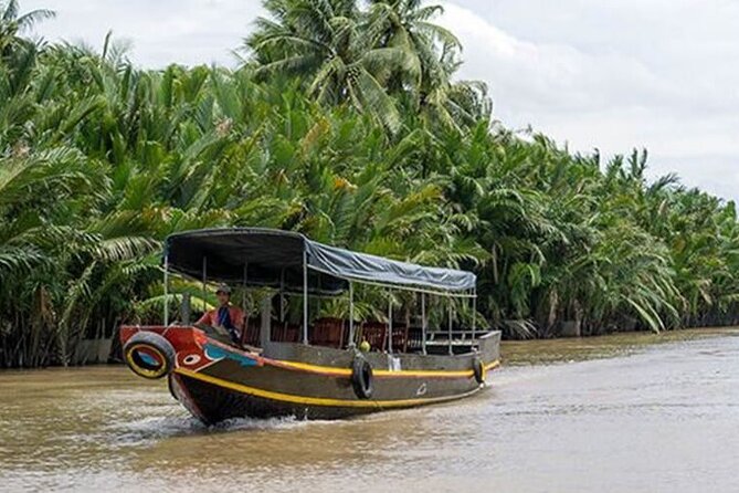 Mekong Delta Ben Tre Non-touristy Full-Day - VIP Private Tour - Narrow canals by sampan