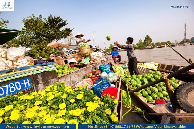 Mekong Delta 'Cai Rang' Floating Market 2-Day Tour - Cai Be brings fruit, coconut juice, and the first boat ride