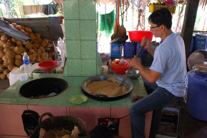 Mekong Delta Floating Market Luxury Group Tour - Workshops, tastings, and traditional music