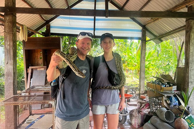 Mekong Delta Full Day Tour - Vinh Trang Pagoda Gives the Morning Some Calm