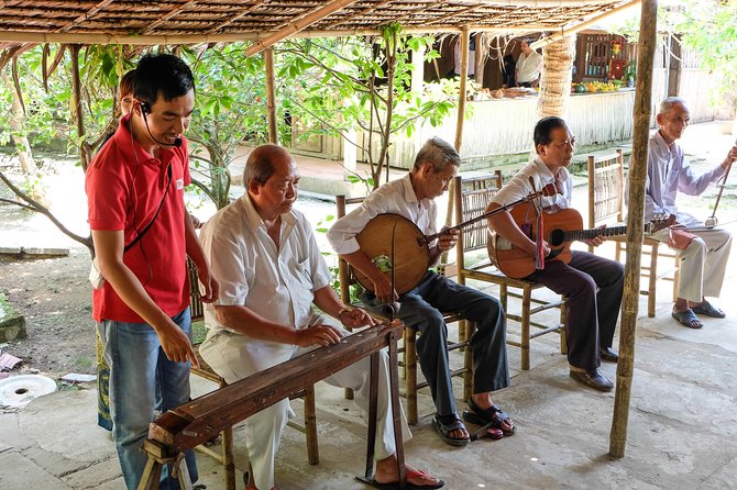 Mekong Delta Small Group Full Day Tour - The morning ride from Ho Chi Minh City