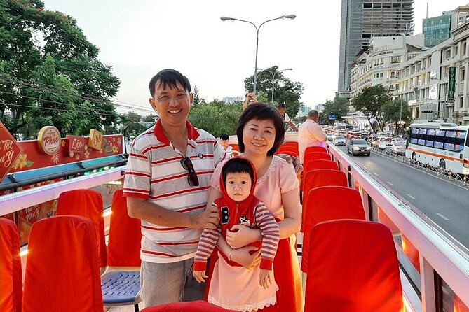 Night Bus Tour in Ho Chi Minh City - How much can you rely on the audio guide?