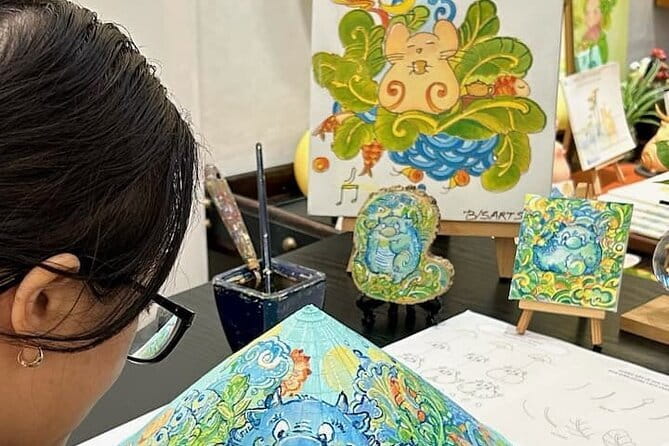 Paint & Personalize a Vietnamese Non La with B/S Art Studio topic - Touring the studio and reading the artwork