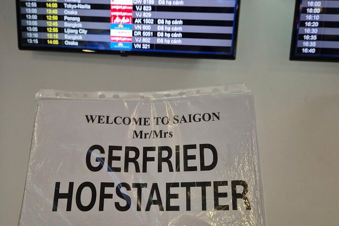 Premium Fast Track Service at Ho Chi Minh City Airport - Changing from an international flight to a domestic connection