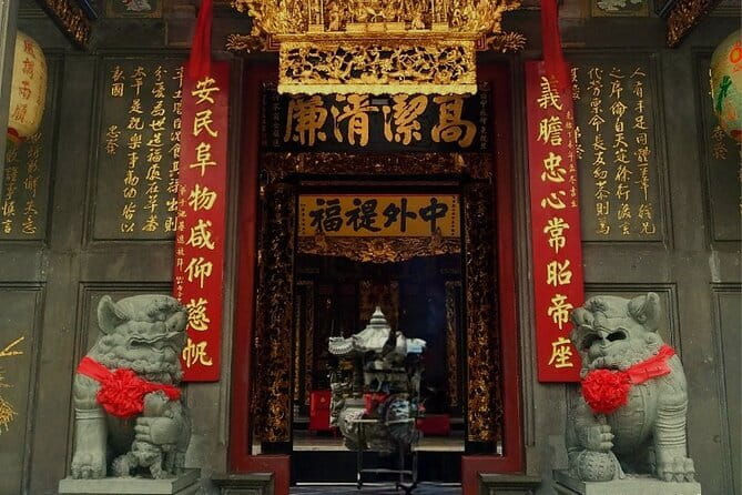 Private China Town Walking Tour in Ho Chi Minh City - Nghia An Temple, Quan Cong, money, and love