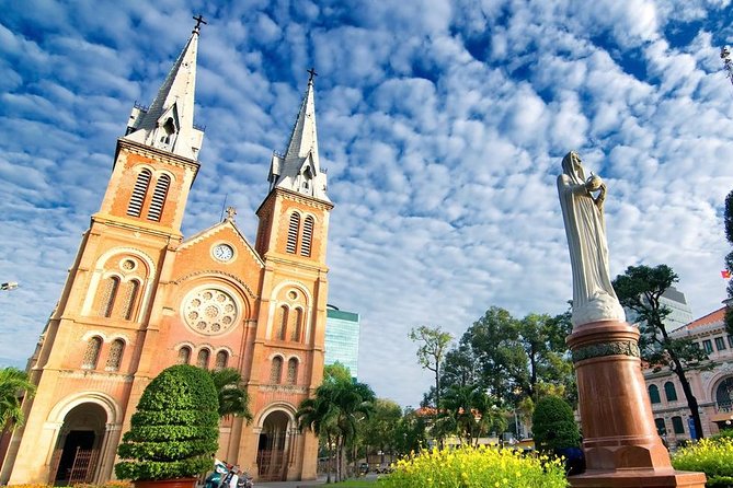 Private Ho Chi Minh City Tour Full day Trip - Reunification Palace and the War Remnants Museum