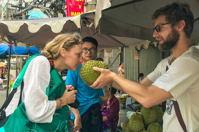 Private Local Food 4-hour Scooter Tour in Ho Chi Minh City - Chợ Lớn offers a Chinatown detour