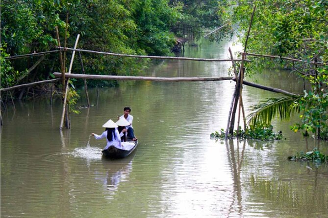 PRIVATE LUXURY Mekong Delta full day from HCM city - Lunch in Ben Tre