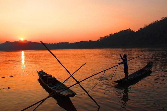 PRIVATE Luxury Sunset Mekong Afternoon trip from HCM city - Ben Luc village by bicycle