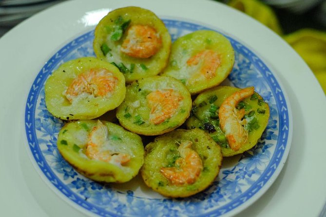 Private Street Food Motorbike Tour in Ho Chi Minh City - Food variety, allergies, and eating advice