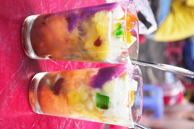Private Street Food Tour by Scooter in Ho Chi Minh City - Ho Thi Ky Flower Market: one hour among wholesale stalls
