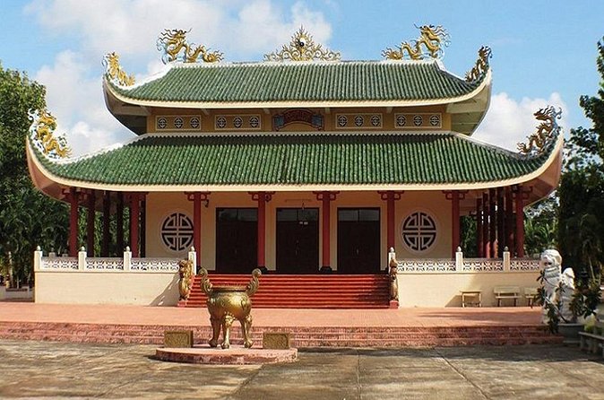 Private Tour: Long Tan Nui Dat Battlefield from Ho Chi Minh City - Inside the Long Phuoc Tunnels