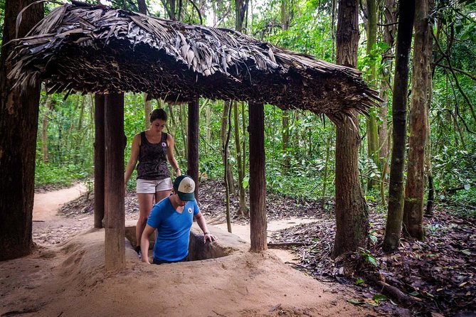 Private Tour to Explore Cu Chi Tunnels and Mekong Delta - Lunch and the move toward My Tho