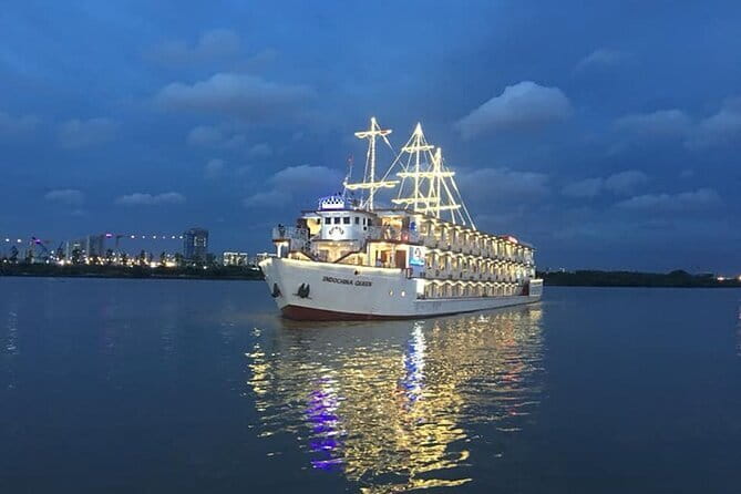 Sai Gon City Tour and Dinner On Cruise Half Day - Nguyen Hue Walking Street before dinner