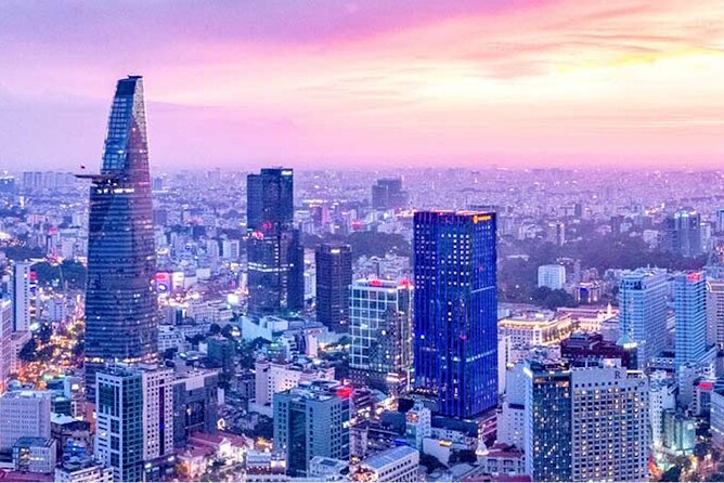 Saigon After Dark With Seafood, Beer & Live Music Bar - Why the motorbike is the real attraction