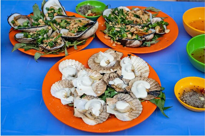 Saigon After Dark With Seafood, Beer & Live Music Bar - Starting with bun bo and a simple Vietnamese dinner