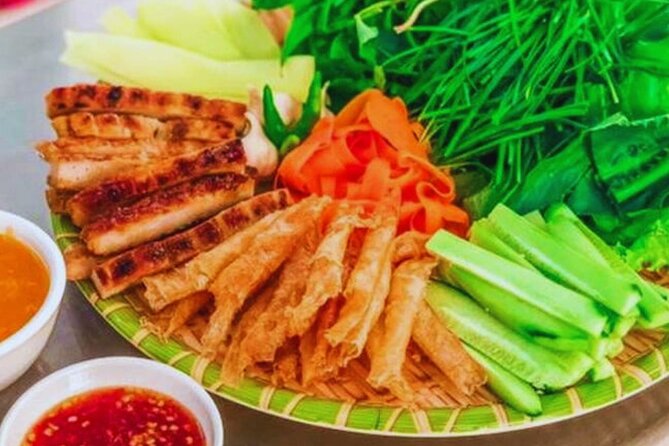 Saigon Authentic Food Walking Tour with Less Tourist People - What the local setting adds to the food