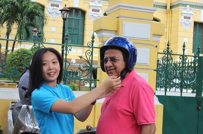 Saigon City Half-Day Tour – Small Group Max 12 Guests - Notre-Dame Cathedral and the Central Post Office