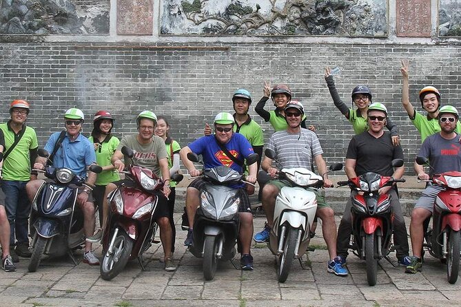 Saigon city tour & Street food - District 5 and the local fashion street