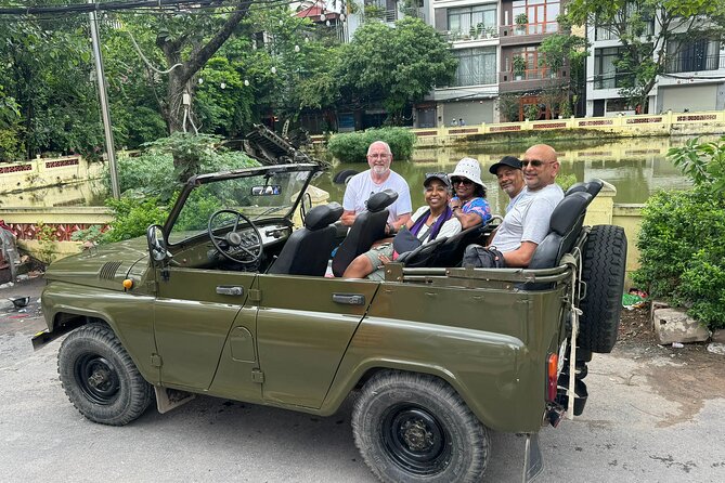 Saigon Jeep City Tour, Backstreet, Cultures hidden Gems 4 Hours - Pausing at the Thich Quang Duc Monument