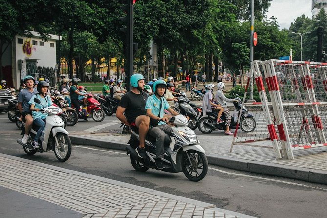 Saigon On 2 Wheels - Starting at the Thich Quang Duc Monument