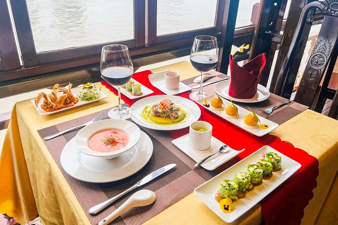 Saigon River Dinner Cruise: Buffet, Set Menu, Fine Dining (3hrs) - Live music, dancing, and the mood onboard